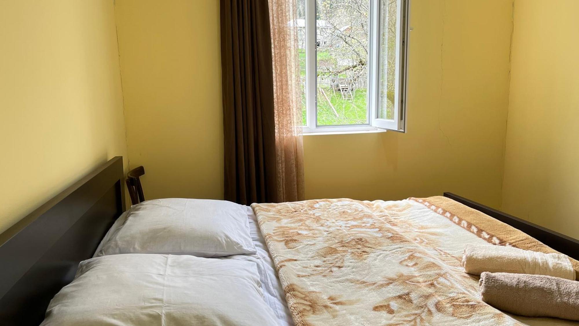 Ciuri's Guesthouse Zhabeshi Eksteriør billede