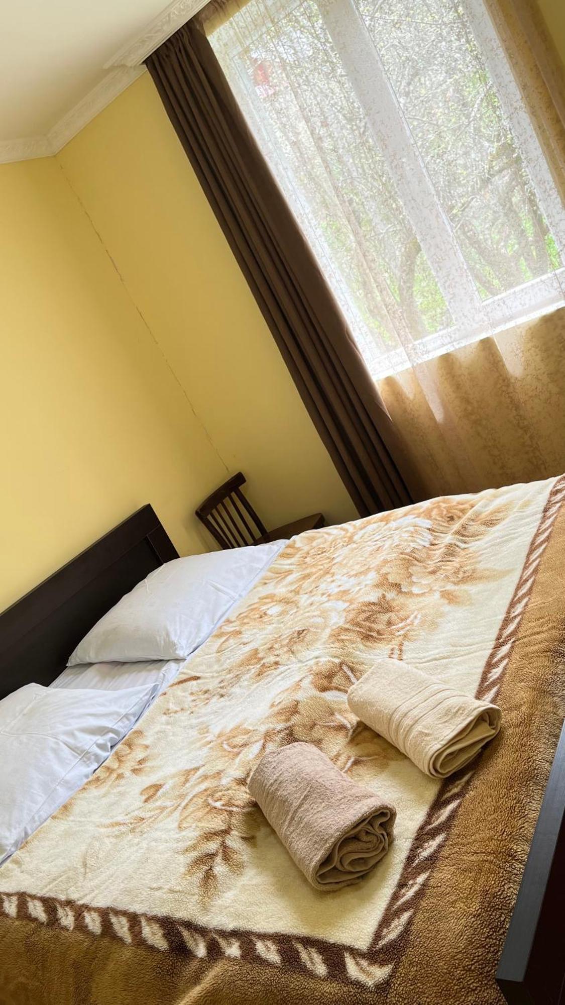 Ciuri's Guesthouse Zhabeshi Eksteriør billede
